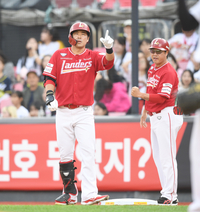 팀 장타율 ‘꼴찌’ 맞아? 홈런 네 방 ‘대폭발’…이숭용 감독의 ‘메시지’가 통했다 [SS시선집중]