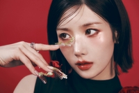 ‘워터밤’으로 24억 건물 올린 권은비 “혼자 하니까 나누진 않아, 그래도 그룹이 좋아”