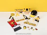 ‘피카츄 유니폼부터 응원용품까지’ 롯데, 포켓몬과 만났다…5월2일부터 팝업매장 운영