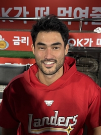 시속 158㎞ ‘강속구’→데뷔 ‘첫 승’ 수확…화이트 “준비를 잘한 덕분” [SS수원in]
