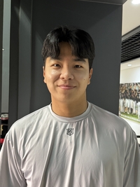 ‘불펜 WAR’ 1위→여전히 무실점 ‘미스터 제로’…KT 손동현이 장착한 新 무기는? [SS스타]