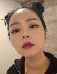 한가인 맞아? 뿌까 머리+입술 피어싱 ‘변신 대성공’ [★SNS]