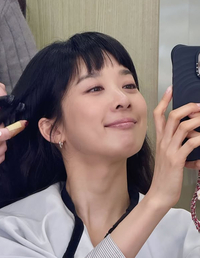 ‘20대로 돌아갔나’... 배우 이청아, 상큼 매력 발산