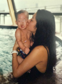 고현정, 어린 아들 안고 뽀뽀? 그리움 가득 추억 회상 [★SNS]