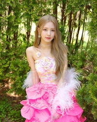 “이 계절이면, 떠오르는 ‘Drive’”…미연, 솔로 앨범 3주년 소감 [★SNS]