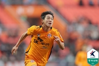 ‘승리 파랑새’ 김준하, ‘강원 47 계보’ 신민하…갈수록 뜨거운 ‘영플 경쟁’ 2025시즌 초반 구도는?