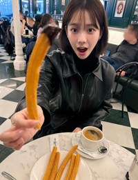 에스파 카리나, 마드리드에서 즐긴 ‘달달한 휴식’...미술관부터 현지 맛집까지 완벽!