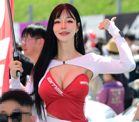 슈퍼레이스 서킷에 선 모델 민한나, BMP 최고! [포토]