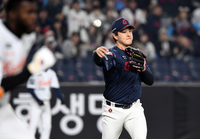 ‘대기록 달성 앞뒀다’ 롯데 김원중, 역대 5번째 6시즌 연속 10세이브 ‘-1’