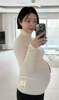 레이디 제인, 김희선 ‘쌍둥이 명품 옷’ 선물 인증 “너무 예뻐” [★SNS]