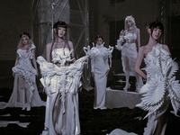 “와, 美쳤다”…‘여자’ 뗀 ‘아이들’, 신보 첫 콘셉트 사진 ‘예술 그 자체’