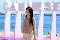 ‘배우 조재현 딸’ 조혜정, 칸 핑크카펫 밟았다