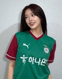 “대전의 딸, K리그의 별”…안유진, 축구사랑에 팬심도 골인!