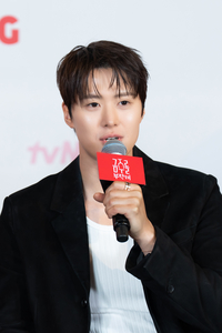 ‘프로보노’ 정경호, 판사·상대 변호사 휠체어 태웠다... 파격 현장 검증 예고