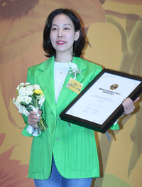 [포토] 골때녀, 고객충성도 대상 프로그램(스포츠예능)상 수상