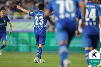 전남·수원 삼성·부산 나란히 승리, 2위 싸움 박 터진다