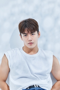 ‘미스터트롯2’ 출신 박건우→고유, 첫 솔로 싱글 발매일 ‘겹경사’…별사랑·하이량과 한솥밥