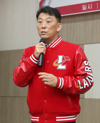 ‘육성 강화’면 다 용서되나…SSG, ‘인사가 만사’인데 왜 자꾸 논란 만드나 [SS포커스]