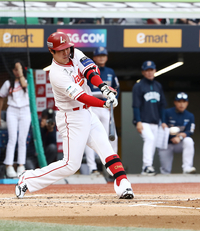 ‘드디어 터졌다!’ 최정, 역대 최초 500호 ‘금자탑’…드이어 KBO리그에도 ‘500홈런 타자’ 생겼다 [SS문학in]