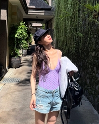 “저기 어디야?”…‘오겜3’ 박규영, 수영복에 핫팬츠 ‘명품 각선미’ [★SNS]