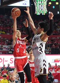 [포토]SK 김선형, 과감한 레이업슛