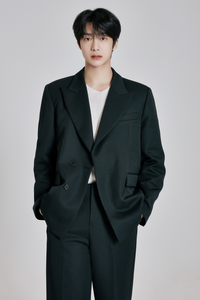 몬스타엑스 형원, 만기 전역…10주년 음원→팬미팅 ‘열일 예고’