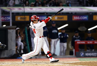 ABS로 바뀐 판정→500홈런 대기록으로 이어졌다…KBO리그에서만 볼 수 있는 ‘진풍경’ [SS시선집중]