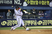 “삼진당했을 때 결정” LG 김민수, 1군 등록 하루 만에 말소…홍창기와 충돌은 ‘별개’ [SS잠실in]