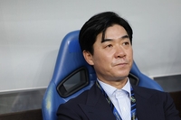 주전 빼고 실험한 인천 윤정환 감독 “최승구 미드필더로 가능성 봤다” [현장 인터뷰]