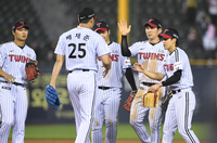 ‘왕과 사는 남자’ 막동이 박지윤, 첫 장편 영화에 ‘천만 배우’ 등극