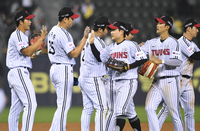 이민정, 독보적 동안 미모 과시 “대학생이라 해도 믿겠네”