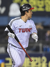 [포토]LG 박동원, 키움 오석주 상대 솔로 홈런