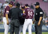 ‘프로보노’ 정경호, 판사·상대 변호사 휠체어 태웠다... 파격 현장 검증 예고