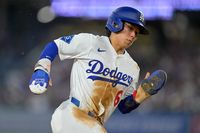 ‘미쳤다’ 김혜성 ML ‘데뷔 첫’ 3안타 5출루→타율 0.429…다저스 19-2 승리 ‘2연승’