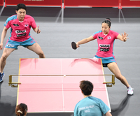 [포토] 신유빈 ‘백핸드로...’