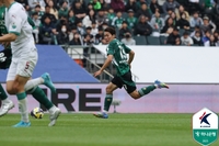 박지성의 재림? 성능 좋은 엔진 강상윤, 전북 상승세의 ‘언성 히어로’