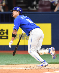 [포토]5번 타순 삼성 류지혁, 키움 하영민 상대 2타점 적시타