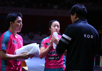 [포토] 임종훈-신유빈에 작전 지시하는 오상은 감독 