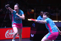 [포토] 신유빈-유한나 ‘감독님 이겼어요’