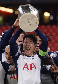 손흥민, 유로파 우승날…前여친 구속, 기쁨과 충격의 이중뉴스