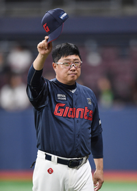 ‘연장 끝 승리→다시 자2언츠’ 김태형 감독 “손호영 너무 좋은 활약, 불펜도 잘 막았다” [SS대전in]