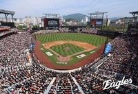 기어이 ‘20경기’까지 왔다, 한화 ‘홈 연속 경기 매진’ 신기록…시즌 매진률 ‘88.9%’ 실화인가 [SS대전in]