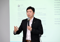 체육회 105년 역사 첫 회장-학부모 동병상련 토크…“탁상행정 체육정책 더는 안 된다” [SS현장]