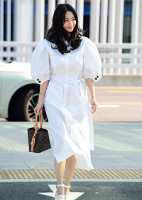 출국하는 신민아, 걸음걸이도 가볍게~ [포토]