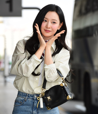 공항여신 김지원, 오늘은 책받침 여신! [포토]