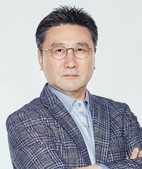 “세번의 결혼, 세번의 굴곡”…최정우, 연기보다 더 드라마 같았던 인생, 이제 ‘무대뒤로’