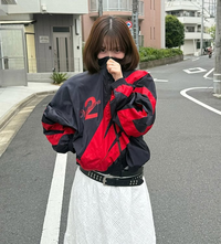 ‘장미 이모티콘+붉은 2번’ 카리나 정치색 논란…팬들은 성명문 발표