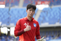 로컬보이서 어느덧 키다리 아저씨로!…울산 강민우·류성민 울산양육원 찾아 축구 나눔 실천