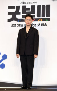 오정세 “박보검, 촬영 끝난 후에는 무섭고 강한 배우”[SS현장]