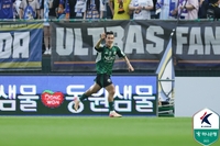 ‘현대가더비’도 역전승…전북, 울산 3-1로 꺾고 선두 질주…안양과 비긴 대전과 승점 3점 차
